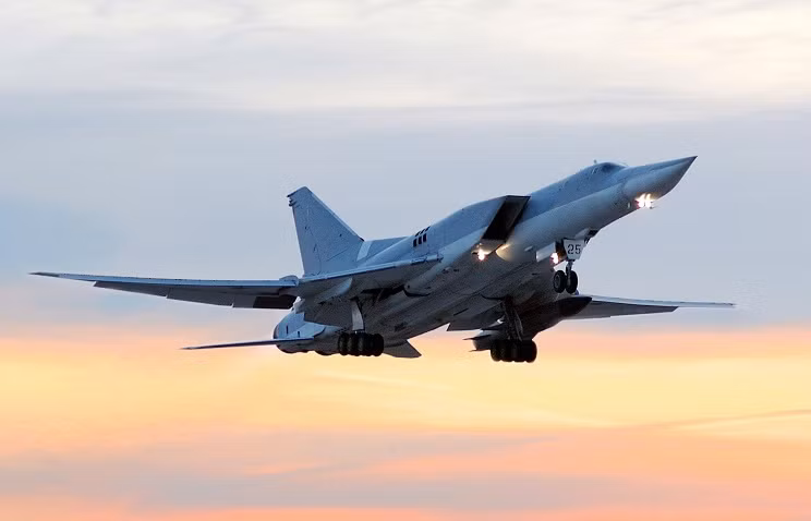 Oanh tac co Tu-22M3 se chua toi Crimea, My tho phao