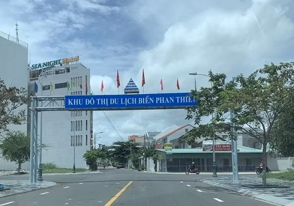 Bộ Công an đề nghị dừng giao dịch tài sản cựu lãnh đạo Bình Thuận - Hình 2 Bo Cong an de nghi dung giao dich tai san cuu lanh dao Binh Thuan-Hinh-2