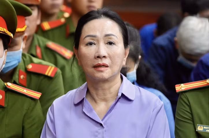 Vu Van Thinh Phat: Tim bi hai 25 goi trai phieu 30.000 ty dong