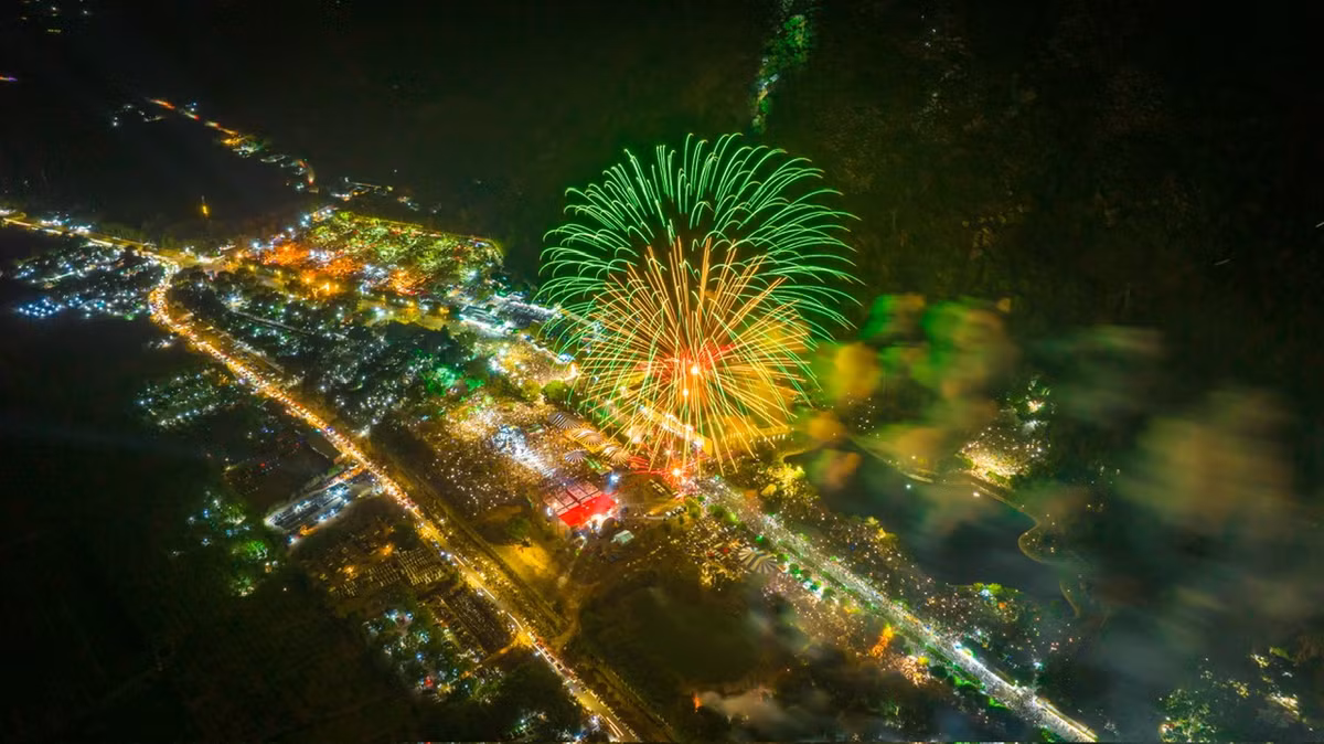 Tây Ninh: Nhiều lễ hội kỷ niệm 49 năm ngày thống nhất đất nước - Hình 4 Tay Ninh: Nhieu le hoi ky niem 49 nam ngay thong nhat dat nuoc-Hinh-4