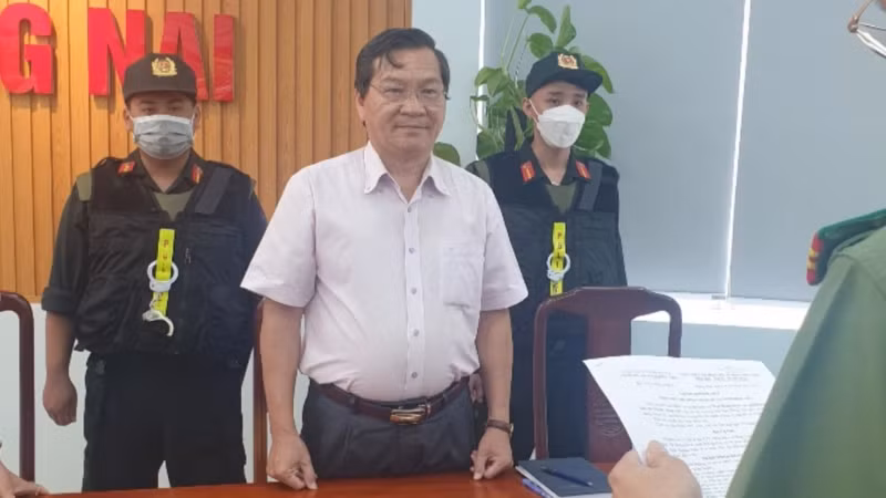 Dong Nai: Bat nguyen Truong phong Kiem sat dieu tra an kinh te chuc vu