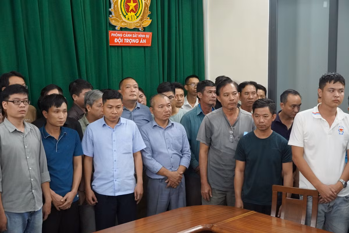 Công an TPHCM khởi tố thêm 63 bị can liên quan đến đăng kiểm Cong an TPHCM khoi to them 63 bi can lien quan den dang kiem