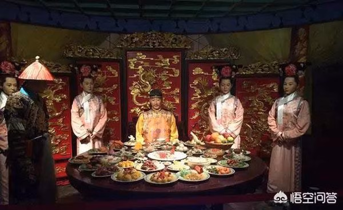 Tuy nhiên, kim bạc có thể phát hiện chất độc trong đồ ăn, đồ uống. Nguyên do là bởi dưới thời phong kiến, việc bào chế độc dược chưa được hoàn hảo nên còn sót một lượng nhỏ của lưu huỳnh và sunfua trong asen.