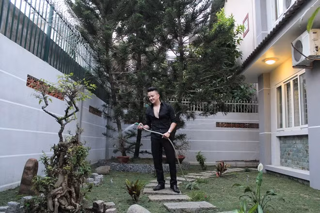 Hinh anh san vuon biet thu cua Cao Thai Son