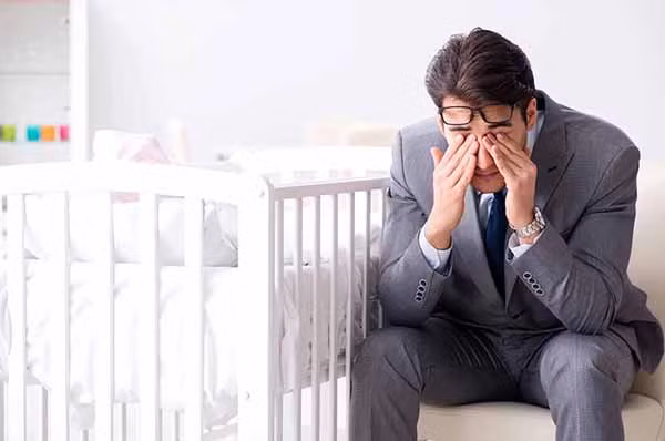 Sau nhiều năm phấn đấu, nam giới tuổi 40 có thành tựu đáng kể về sự nghiệp, cuộc sống gia đình cũng dần ổn định. Vậy nhưng, đây cũng là thời điểm tốc độ lão hóa diễn ra mạnh mẽ. Nam giới dễ đối diện với bệnh tật. (Ảnh minh họa)