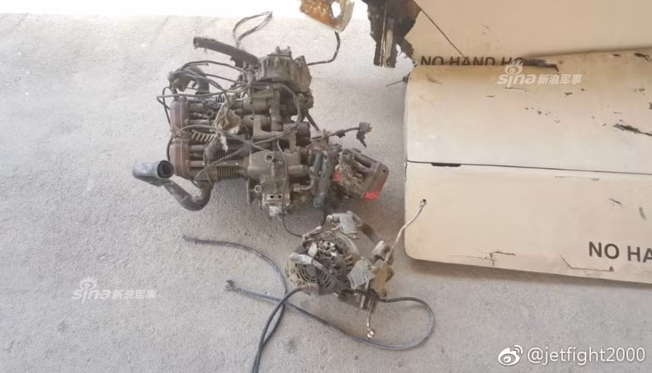 Chiếc UAV Shahed 129 của Iran bị F-15 bắn rơi khi đang bay gần căn cứ quân sự được cho là của Mỹ ở đây. Một hành động tương tự đã xảy ra vào hôm 18/6 khi tiêm kích hạm F/A-18E của Không quân Hải quân Mỹ bắn rơi máy bay Su-22 ở Tabqa. Nguồn ảnh: Sina.