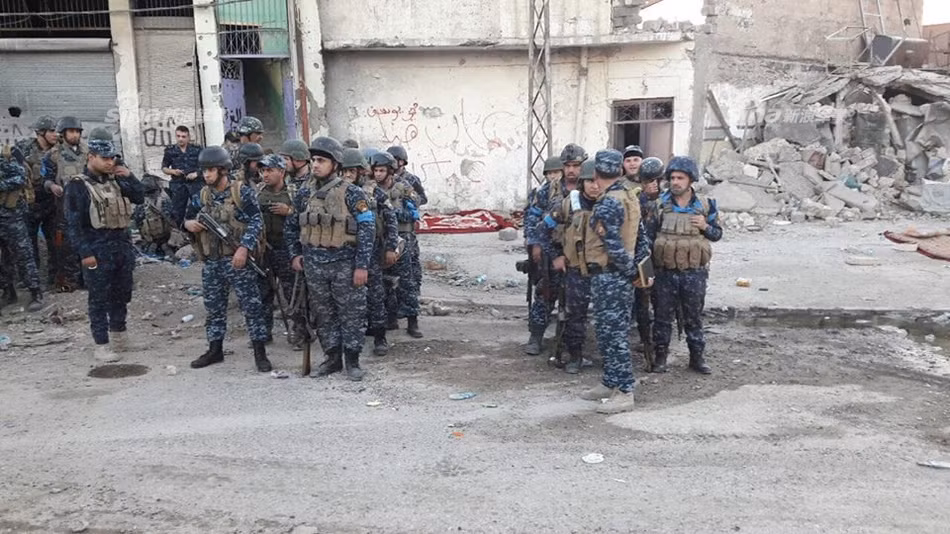 Thành phố Mosul đã từng được coi là thủ đô của nhà nước Hồi giáo IS tự xưng, chiến sự tại nơi đây đã được bắt đầu từ cuối năm 2016 vừa rồi và kéo dài tới tận bây giờ vẫn chưa kết thúc. Nguồn ảnh: Sina.