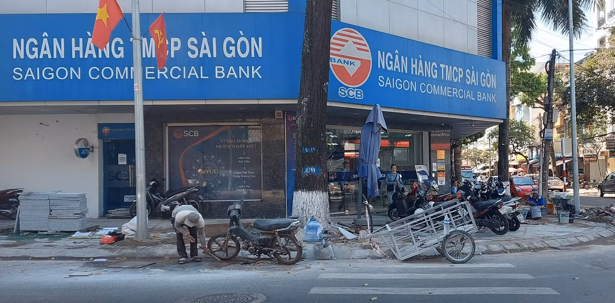 TP Buôn Ma Thuột: Cận cảnh công trình thi công vỉa hè những ngày giáp Tết - Hình 3 TP Buon Ma Thuot: Can canh cong trinh thi cong via he nhung ngay giap Tet-Hinh-3