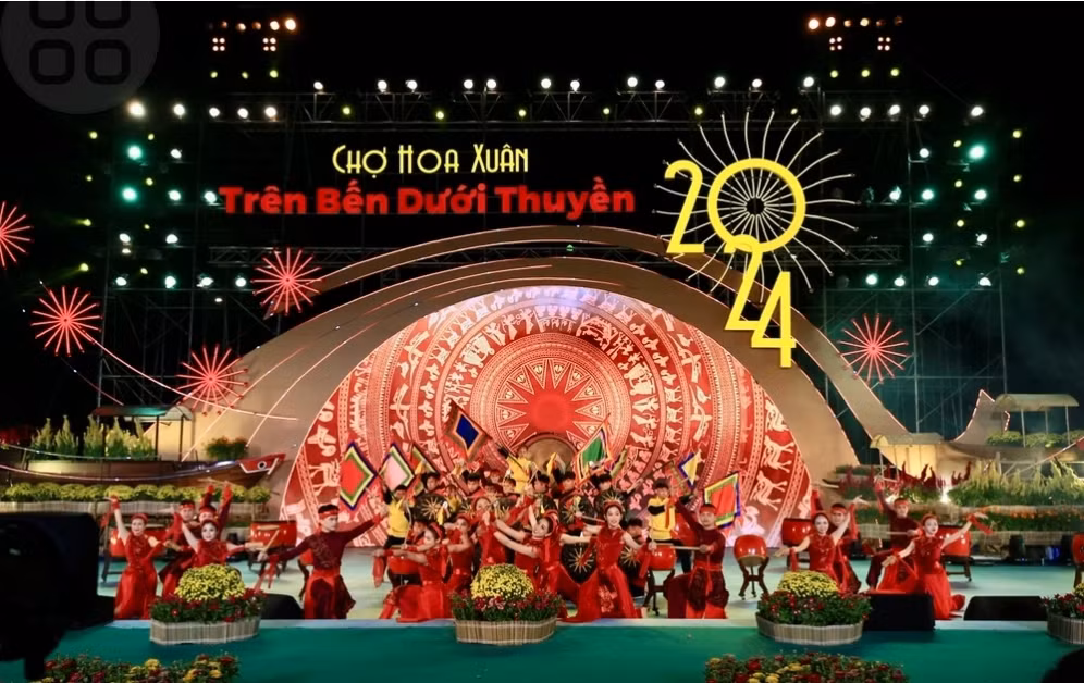Chợ Hoa Xuân "Trên bến dưới thuyền" ở TP HCM năm nay có gì? Cho Hoa Xuan