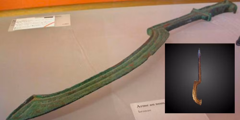 Khopesh nặng và phức tạp để rèn, chỉ được trang bị cho lực lượng tinh nhuệ nhất của Pharaoh.