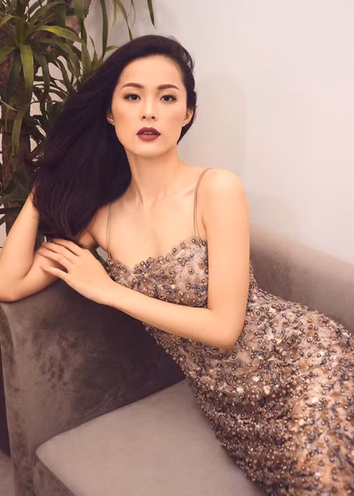 Thời điểm mới nổi, người đẹp gốc Hải Phòng nhận được vô số lời khen ngợi nhan sắc rạng ngời. Ảnh: FBNV