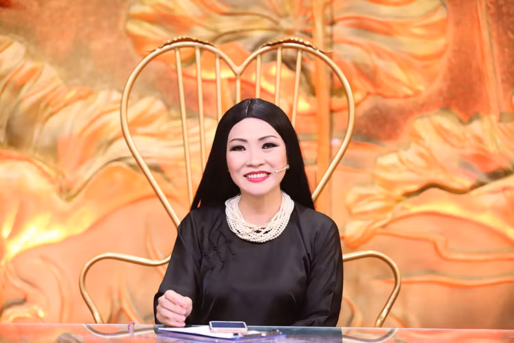 Tập 6 của chương trình Ngôi sao phương Nam với chủ đề “Thời gian” sẽ lên sóng vào lúc 21h thứ sáu ngày 31/3 trên kênh THVL1. Ngồi ghế nóng chương trình gồm: NSND Hà Thế Dũng, BTV-MC Quỳnh Hoa và nữ ca sĩ Phương Thanh.