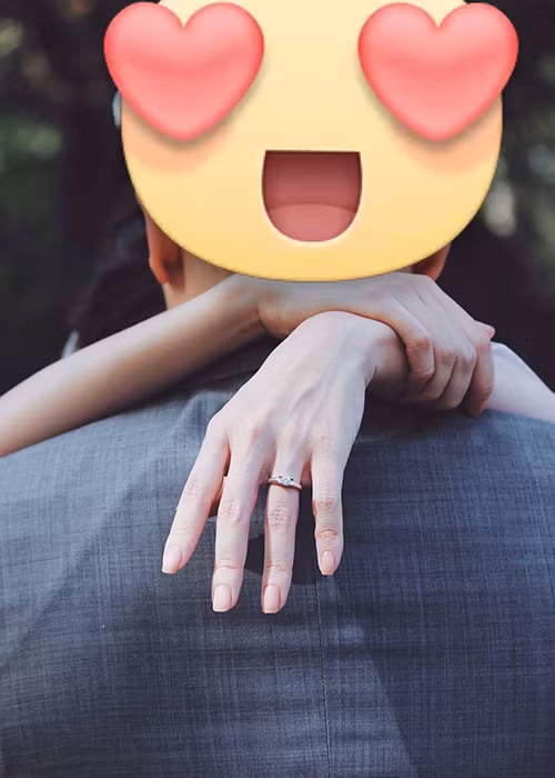 Thụy Anh vẫn quyết giấu kỹ hình ảnh và danh tính chồng. “Giấu kỹ lắm, chưa có lộ diện đâu. Khi nào tôi thích tôi sẽ khoe sau”, cô chia sẻ. Ảnh: FBNV