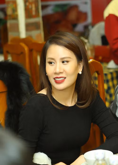 MC Thanh Trung mung sinh nhat vo moi cuoi giua on ao-Hinh-8