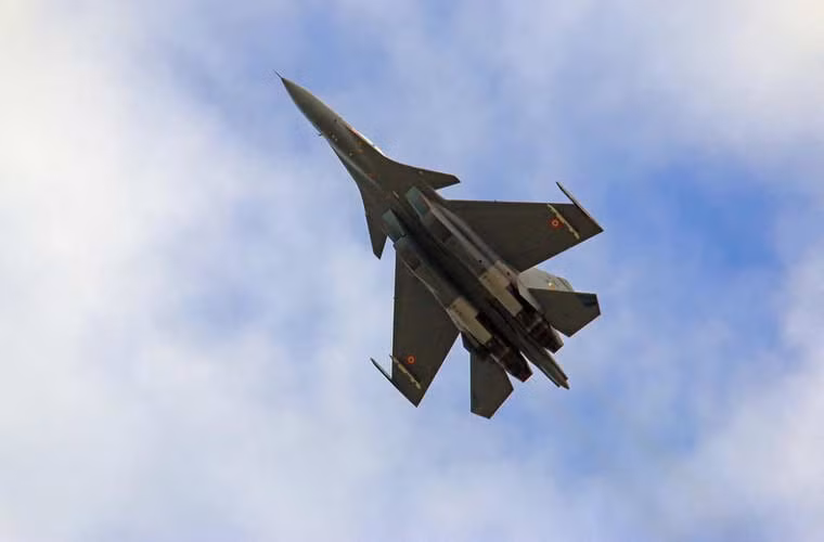 Tuy nhiên, trong các cuộc không chiến giả định, Không quân Ấn Độ đã không cho phép phi công Su-30MKI dùng radar nhằm bảo vệ tính năng của Bars N011M trước các "con mắt" giới quân sự phương Tây.