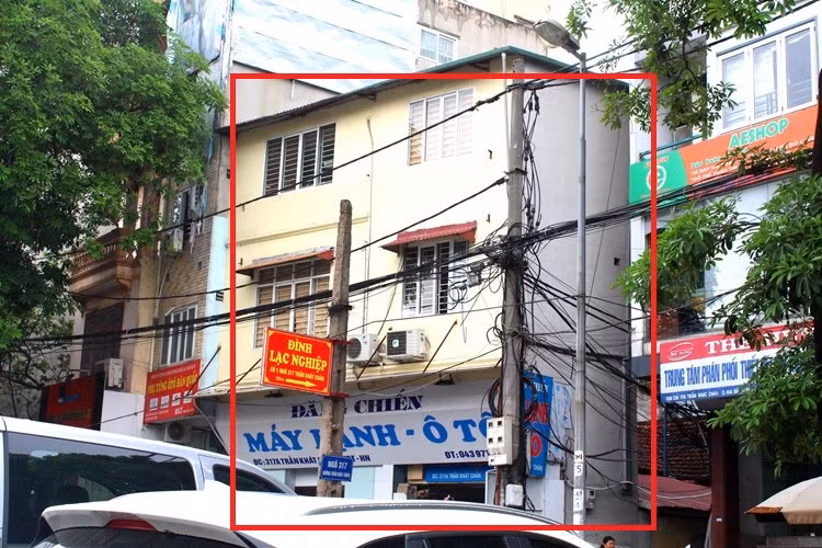Trước đó, UBND thành phố Hà Nội đã khẳng định, kiên quyết dẹp nhà siêu mỏng, siêu méo. Nhưng hiện tượng này vẫn đang tiếp tục phát sinh.
