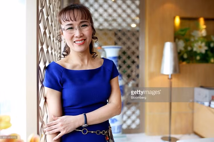 Bà Thảo có bằng Cử nhân Kinh tế Đại học Kinh tế Quốc dan Phêklanôp, Liên bang Nga; Cử nhân Tài chính – Tín dụng Ngân hàng Đạ học Thương mại, Liên bang Nga; Tiến sỹ điều khiển học tự động tại Học viện Mendeleev (Moscow – Liên bang Nga). Ảnh: gettyimages.com.
