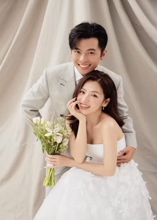 Mới đây, Puka - Gin Tuấn Kiệt tung thêm ảnh cưới. Ảnh: Phụ Nữ Mới.