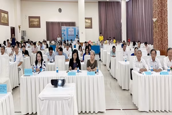 An Giang: Hoi thao tim giai phap Phat trien Kinh te tu nhan