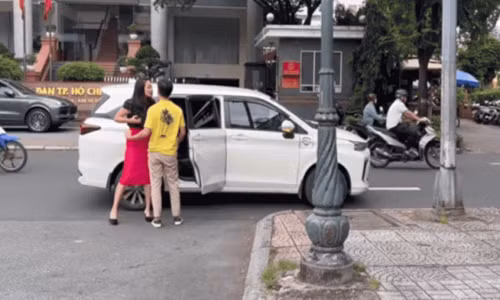 Phan Nhu Thao noi gi khi thay chong du phien toa xet xu?-Hinh-2
