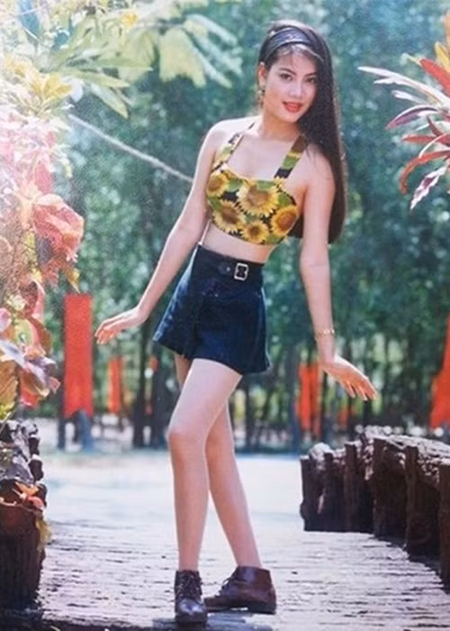 Khi còn đi học, Trương Ngọc Ánh đã tham gia các cuộc thi nhan sắc. Năm 1992, cô đoạt giải nhất Nữ sinh duyên dáng Hà Nội và Hoa hậu Noel Hà Nội. Ảnh: Giadinhvietnam