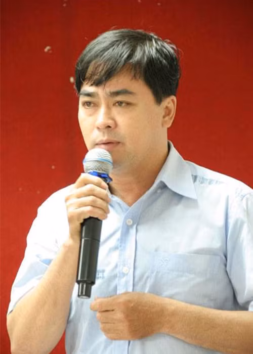 Nguyễn Hoàng không muốn bị đóng khung trong vai diễn phản diện. Vì vậy, nhận được vai đại úy tình báo Nguyễn Mạnh Cường trong phim “Bông hồng trà”, anh đã tỏ ra vô cùng vui mừng. Ảnh: Giáo dục thời đại
