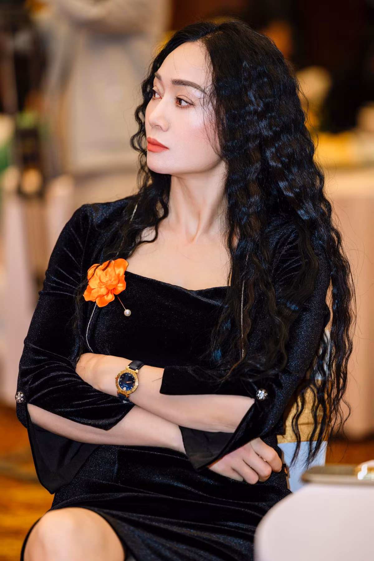 Loạt ảnh gợi cảm hiếm thấy của diễn viên Quách Thu Phương tuổi U50 - Hình 12 Loat anh goi cam hiem thay cua dien vien Quach Thu Phuong tuoi U50-Hinh-12