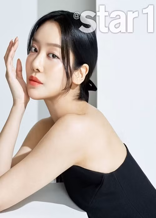 Cha Joo Young tốt nghiệp ngành quản trị kinh doanh của Đại học Utah tại Mỹ. Trở về Hàn Quốc sau khi du học, cô làm người mẫu, diễn viên. Ảnh: Instagram Cha Joo Young.