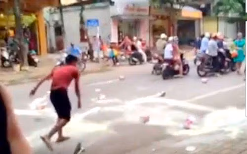 Man “pha an” tu xa cua luat su cuu nguy cho ong bo “bim sua”