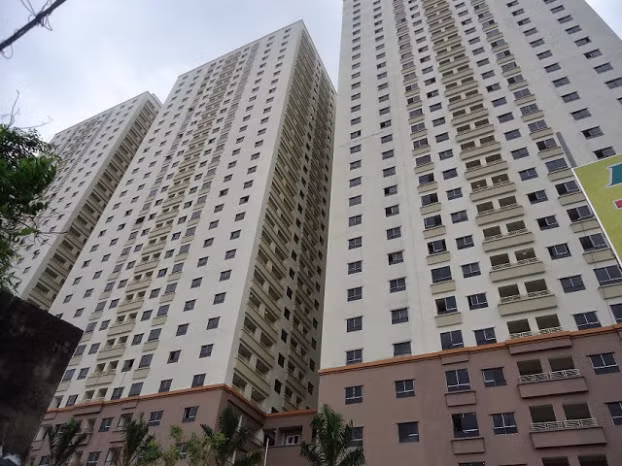 Chien dich 'xoay tien' mua nha Ha Noi cua cap vo chong co tong luong 8,8 trieu/thang-Hinh-2