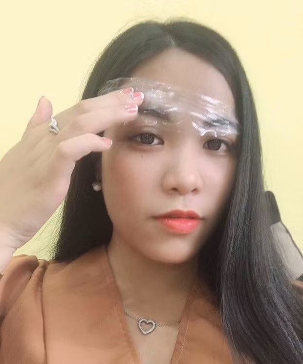 Sen “tu ba” du gai dong 