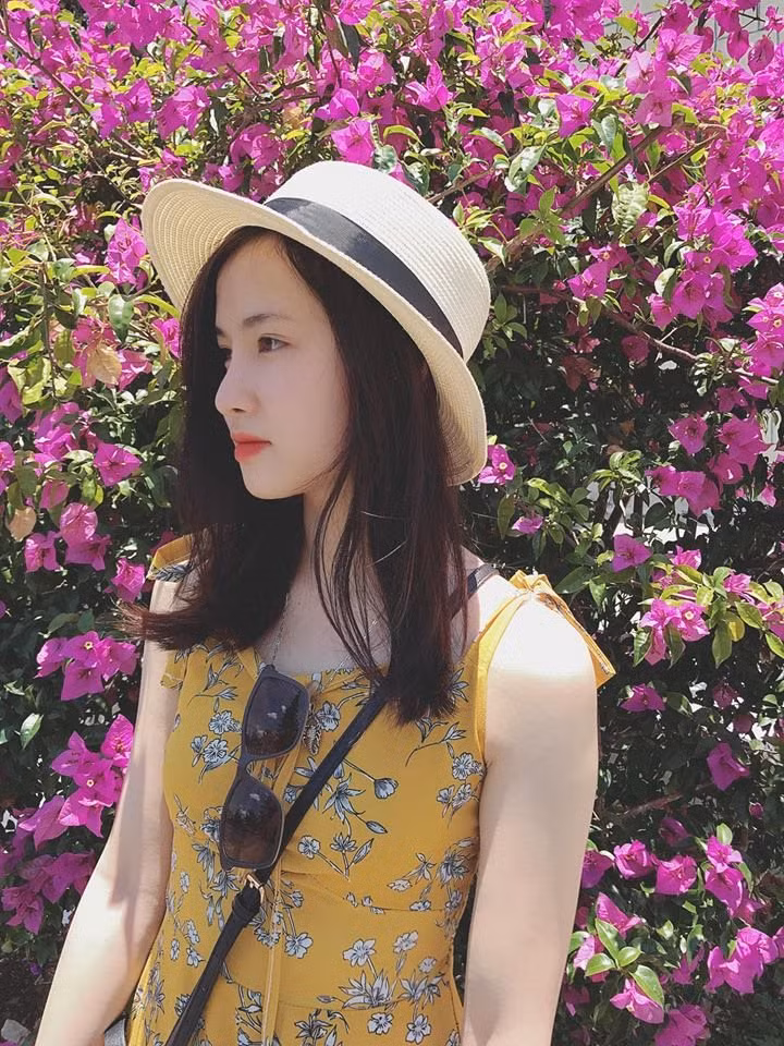 Với nữ sinh Công đoàn Thu Hà, một người phụ nữ đẹp không chỉ về khuôn mặt hay hình thể mà chủ yếu là tâm hồn.