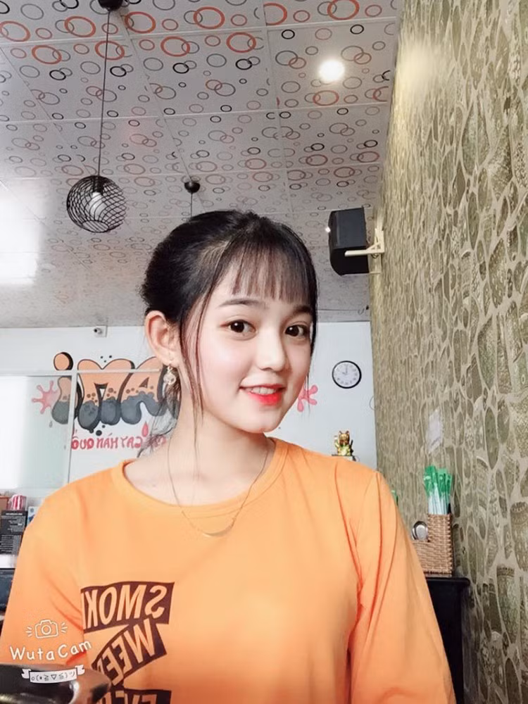 Không chỉ xinh đẹp, nữ sinh Đồng Tháp còn là học sinh giỏi trong nhiều năm với thành tích nổi bật ở bộ môn Văn.