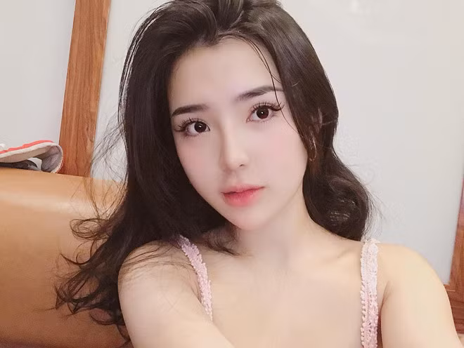 Dan mang tim kiem thieu nu dien do dan toc voi nu cuoi rang ro-Hinh-3