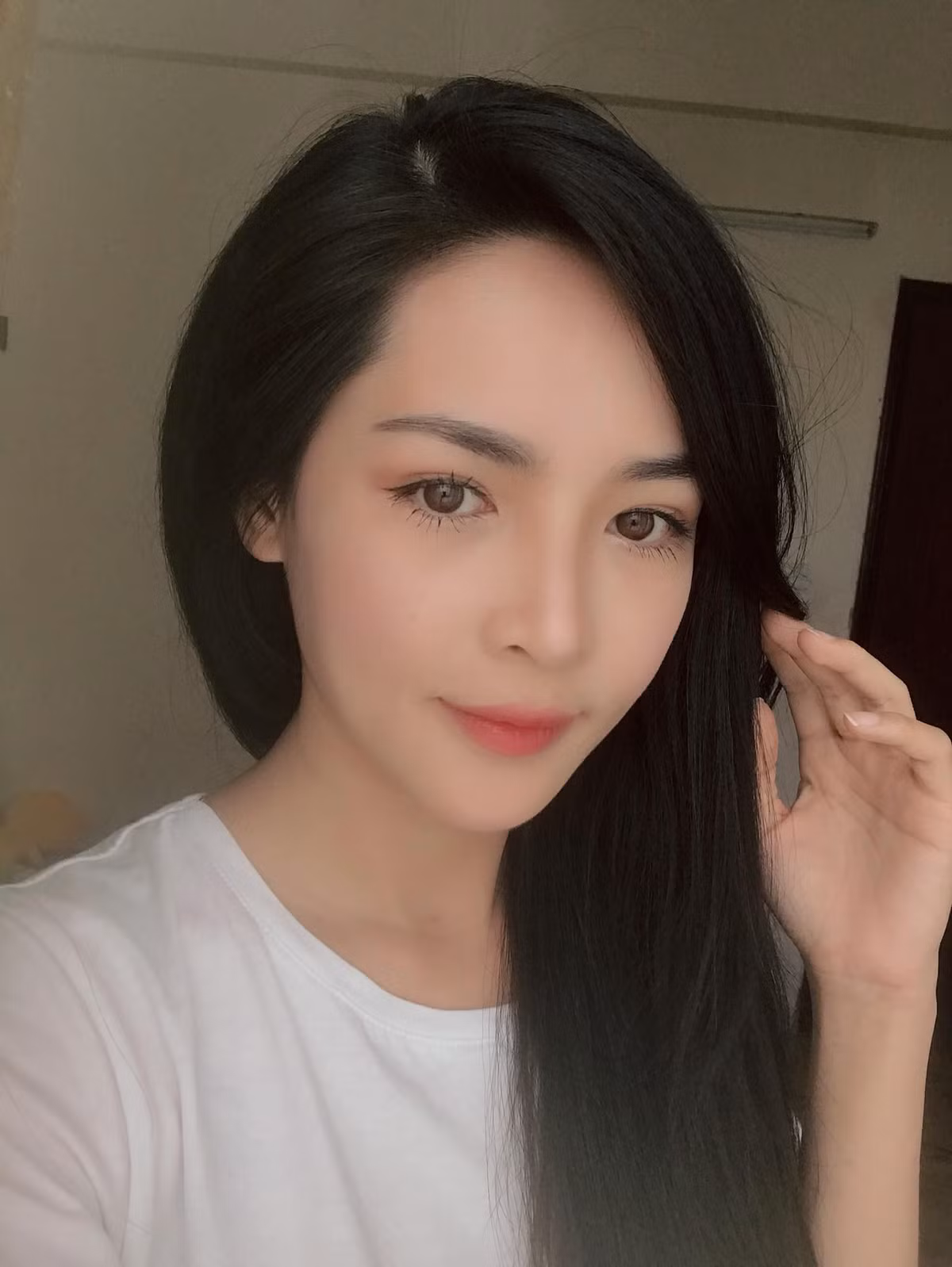 Hiện tại, Quỳnh vẫn hạnh phúc, vui vẻ với cuộc sống độc thân mà mình chọn lựa.