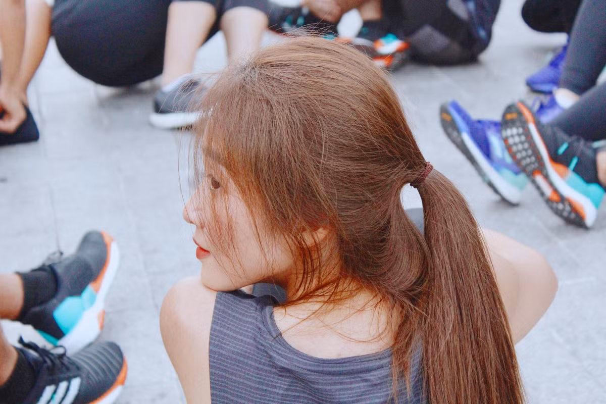 Thông thường mỗi khi đăng ảnh Khả Ngân đều chọn cho mình những hình ảnh chỉn chu, chau chuốt nhất. Thế nhưng ai ngờ, cũng có ngày, cô nàng lại tự đăng ảnh dìm bản thân, khiến fan hâm mộ cực kỳ thích thú.