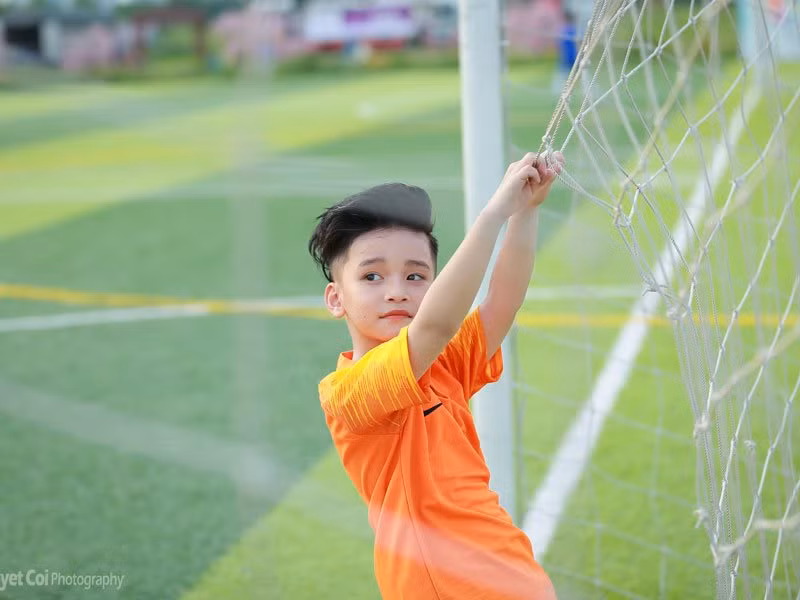 Trong "đội cầu thủ nhí", dễ dàng nhận ra những gương mặt quen thuộc hay góp mặt trong nhiều hoạt động nghệ thuật như quay TVC, catwalk, mẫu ảnh, đóng MV.