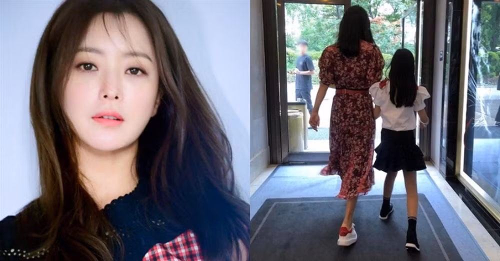 Mới đây, nữ diễn viên Kim Hee Sun bất ngờ chia sẻ hình ảnh mới nhất của con gái trên mạng xã hội instagram. Nhiều cư dân mạng bày tỏ sự bất ngờ khi thấy con gái Kim Hee Sun trưởng thành rất nhanh. Trước đó con gái cô thường bị chê bai về ngoại hình, chính vì ậy Kim Hee Sun rất ít khi đăng tải ảnh con gái lên mạng. Hiện nữ diễn viên đang trong quá trình quay bộ phim "Nine Room"