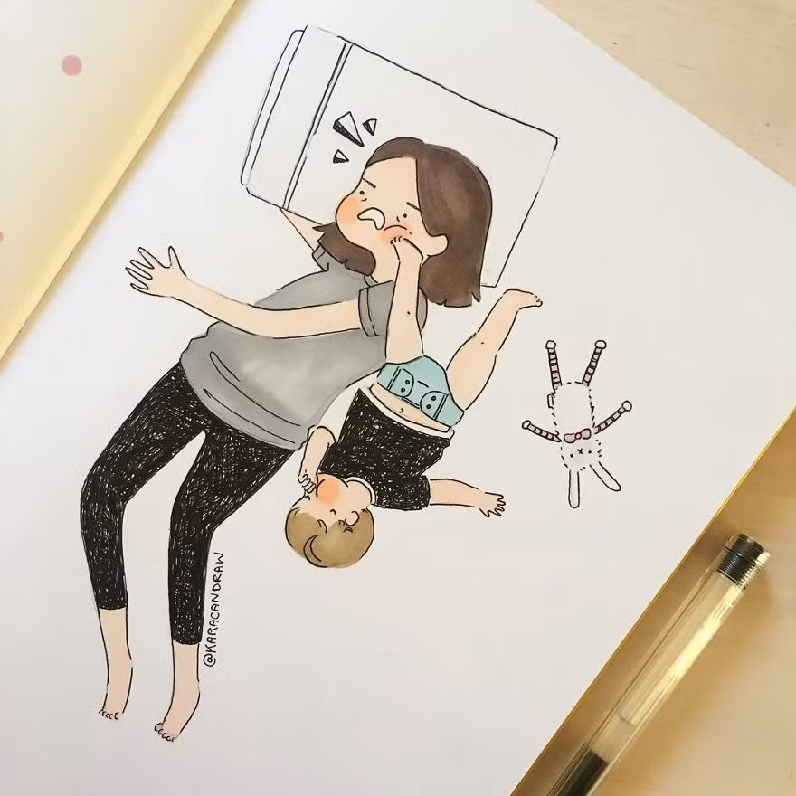 Bộ tranh siêu dễ thương, tái hiện chân thực có em bé là hiếm khi được một giấc ngủ ngon mà không bị làm phiền như thế này.