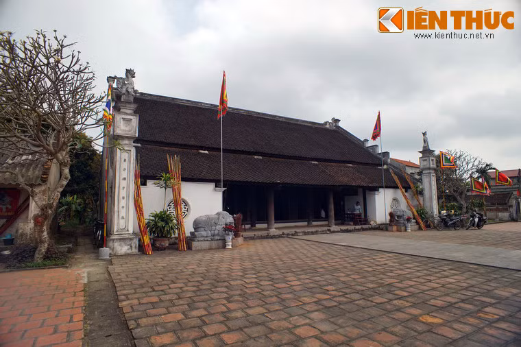 Sau nhiều thăng trầm của lịch sử, kiến trúc của đình làng Phú Điền vẫn được bảo tồn khá tốt, và đây là một trong những ngôi đình điển hình của người Việt xưa.
