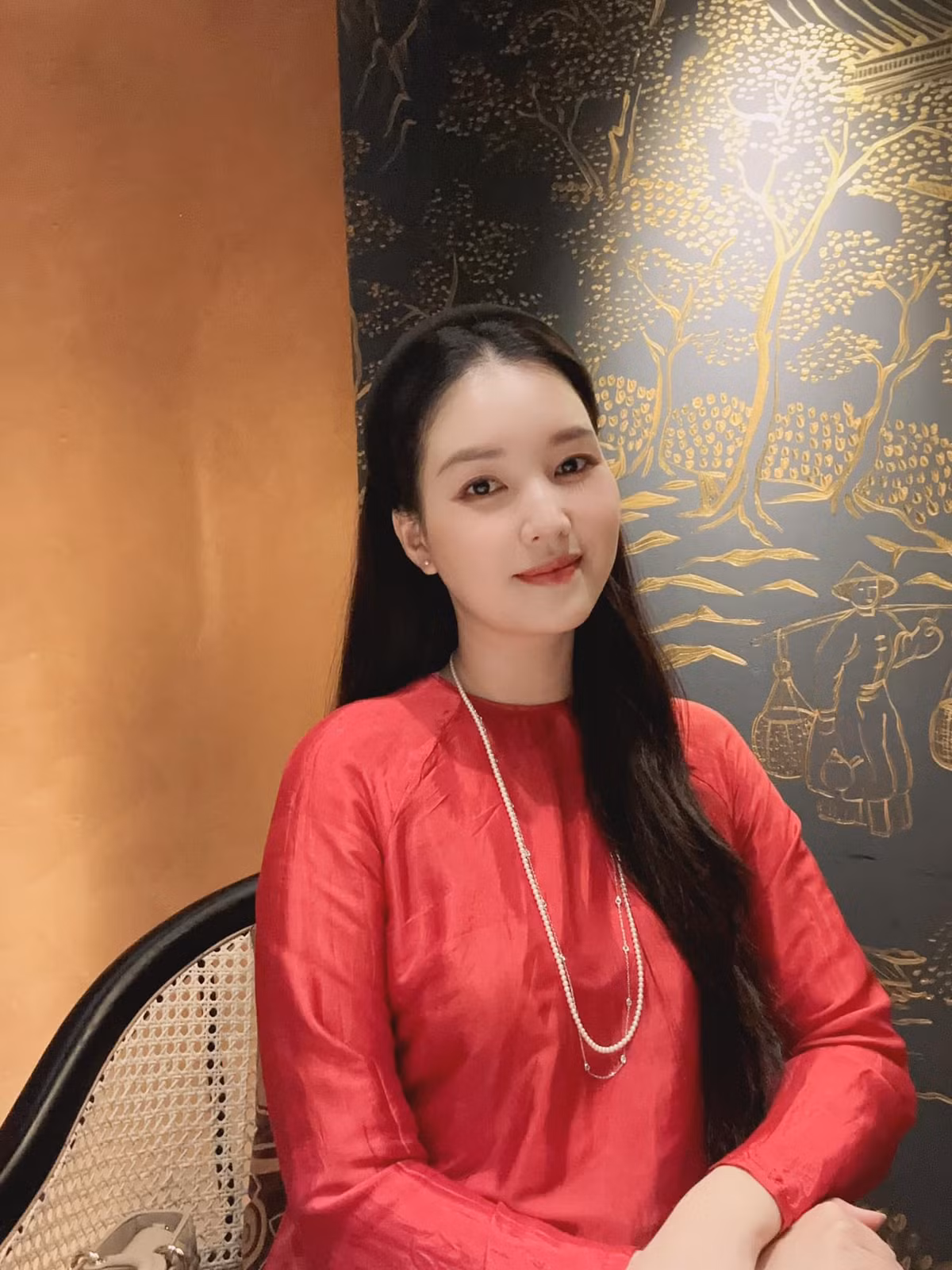 Không hoạt động nghệ thuật sôi nổi nhưng Ngọc Trân vẫn thu hút lượng fans nhất định. Ảnh: FBNV