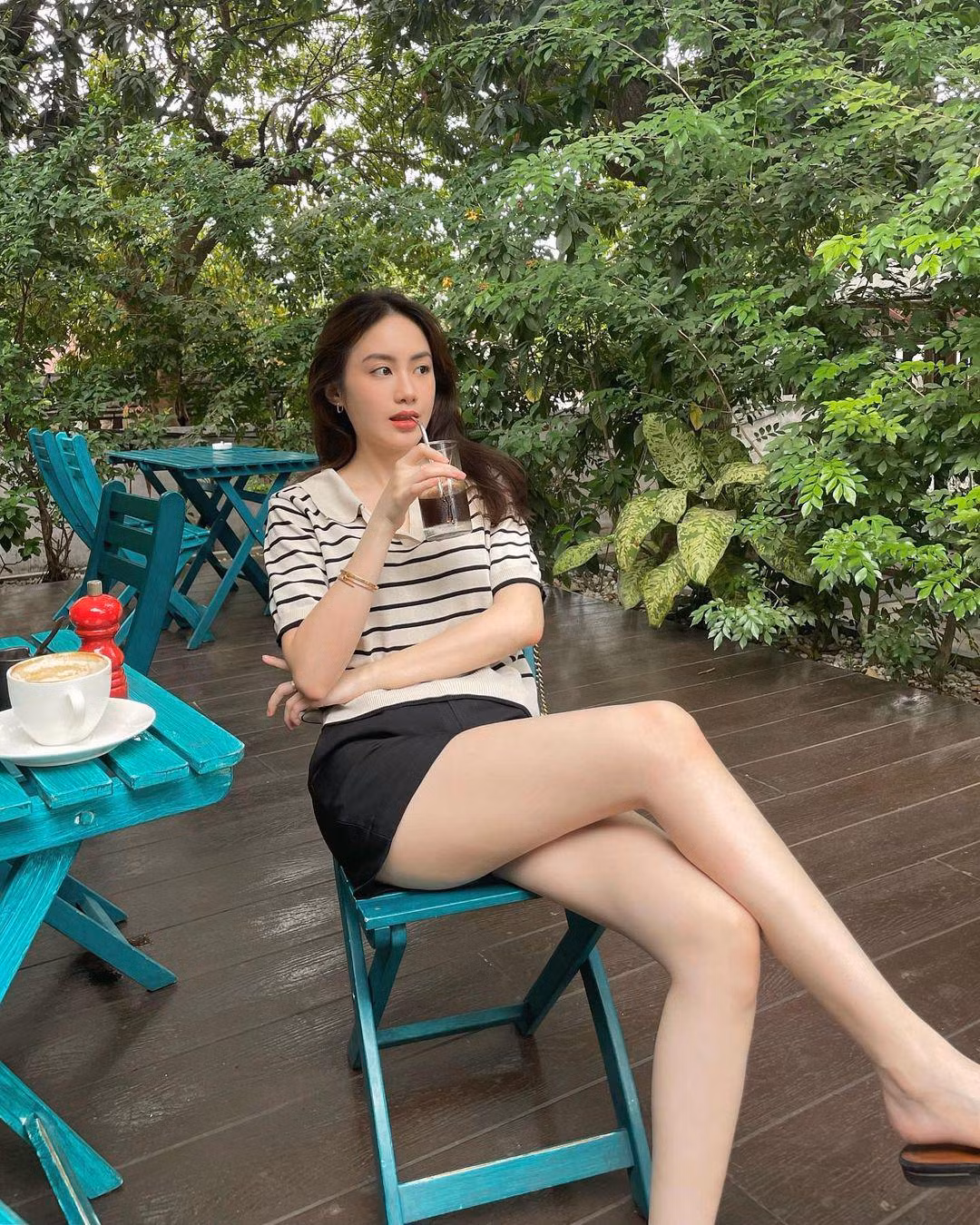 Hiện tại, người đẹp đang kinh doanh thời trang, sở hữu hơn 766 nghìn người theo dõi lên trang cá nhân.