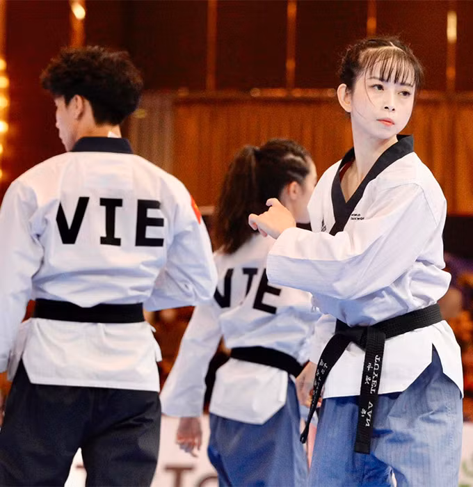 Nhan sắc của Châu Tuyết Vân được nhận xét là ngày càng “thăng hạng”.