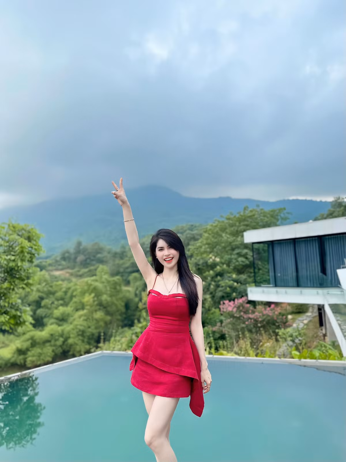 Thanh Trà hiện đang là người mẫu ảnh, diễn viên, DJ tự do tại Hà Nội.