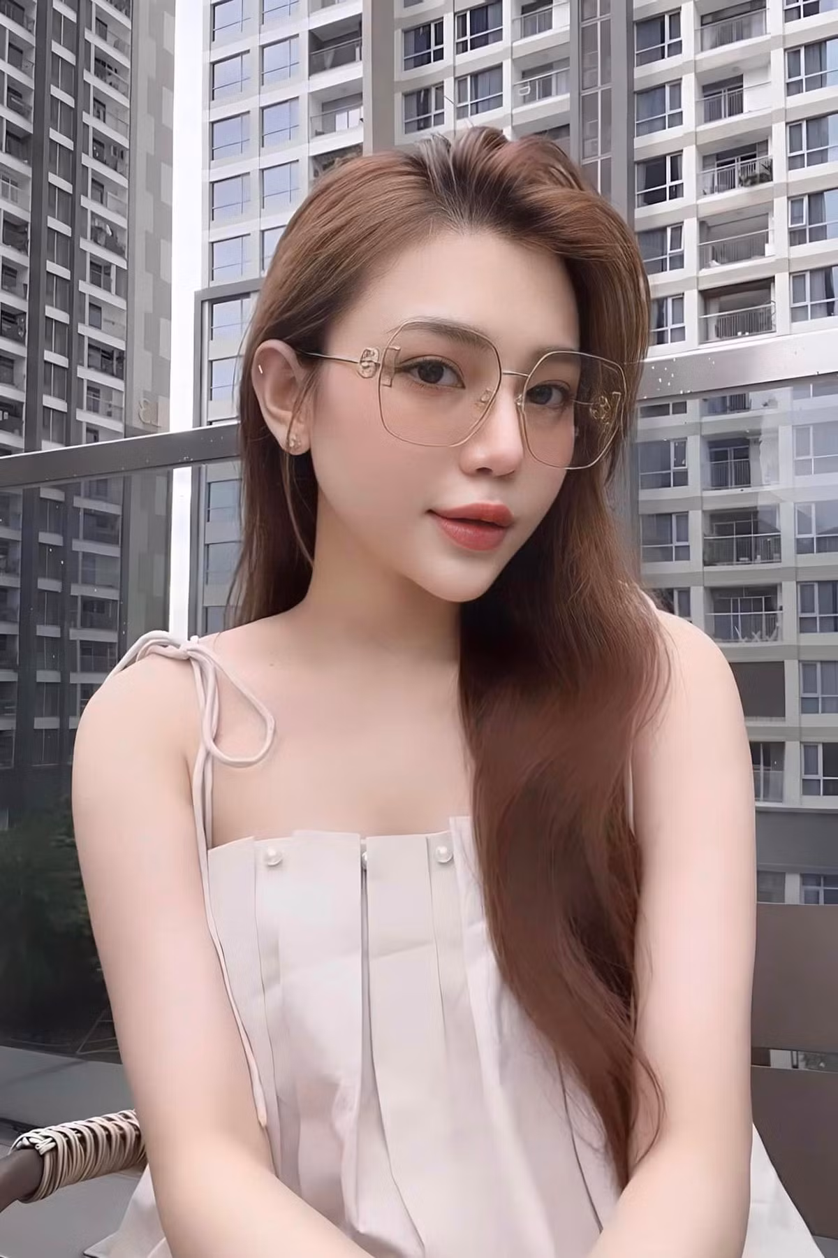Bạn gái Phan Tuấn Tài hiện thu hút khoảng 60.000 lượt theo dõi trên mạng xã hội