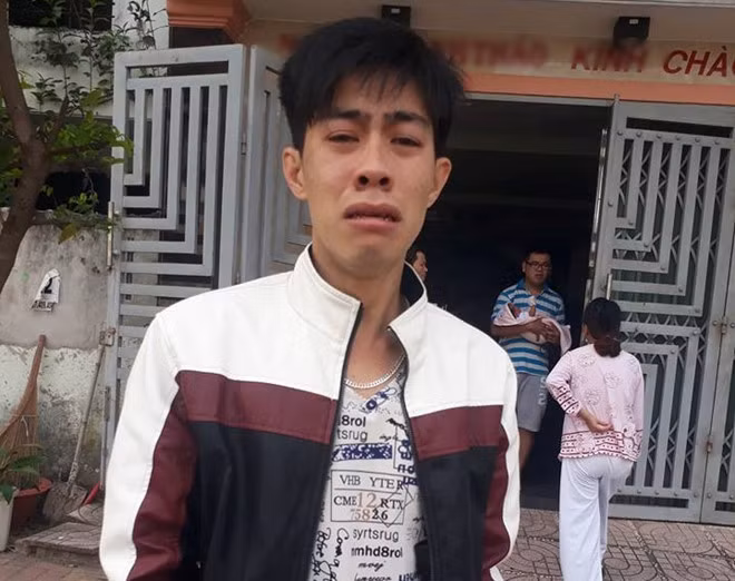 Phạm Văn Sang hoang mang khi mất số tiền dành dụm cả năm. Ảnh: Thao Dao.