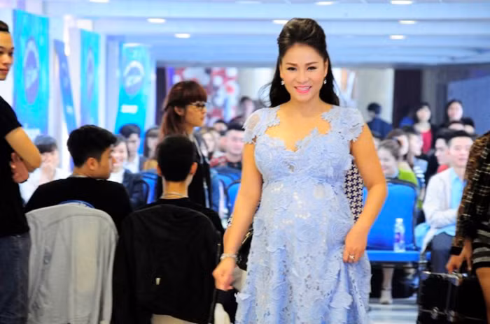 Nữ hoàng nhạc dance đang bước vào những tháng cuối thai kỳ.