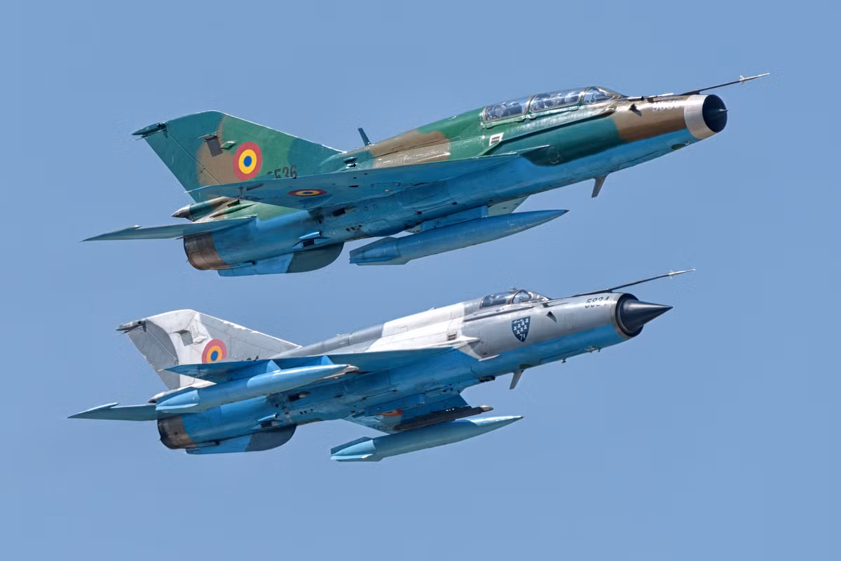 Anh: Tiem kich MiG-21 “song kiem hop bich” cung F-15C My