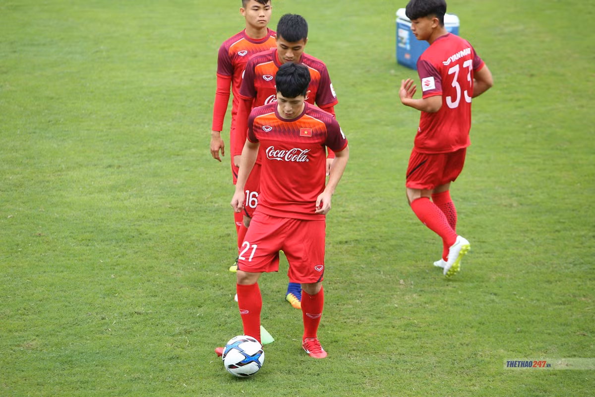 HAGL va Ha Noi FC khien HLV Park gap kho tai VL U23 Chau A