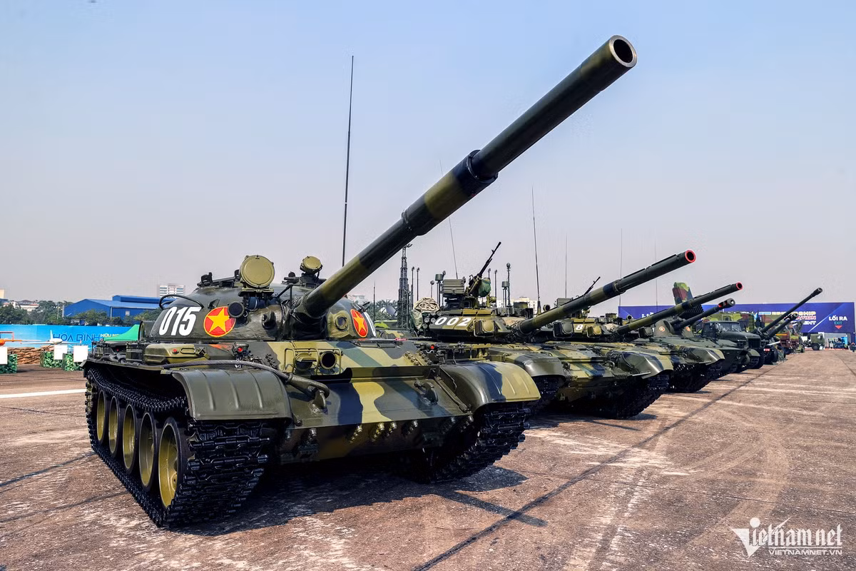 Suc manh tu dan 'chien tang' T-90 cua Viet Nam